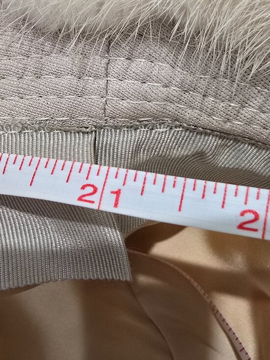 Vintage Real Fur Bucket Hat & Box - Likely Mink, Cream Beige, Mid Century - Picture 10 of 12